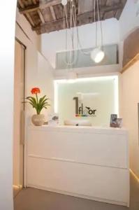 First Floor - Boutique - 22