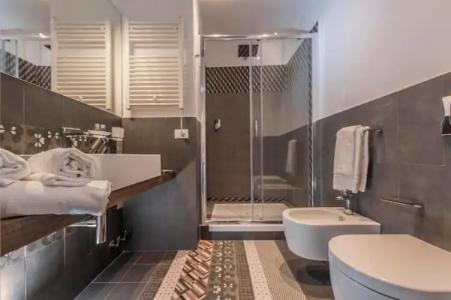 First Floor - Boutique - 38