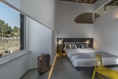 First Floor - Boutique - 5