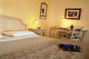 Hotel «Spiaggia d'Oro - Charme & Boutique», Salo