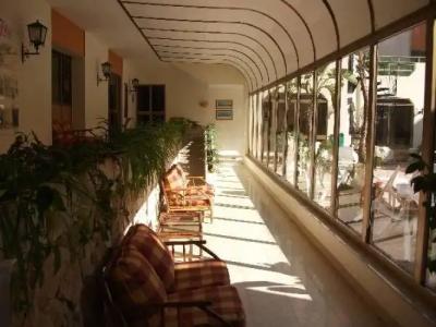 Clover Holiday Complex - 8