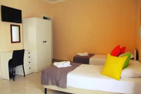 Mavina & Apartments - 3