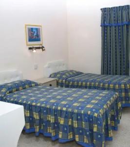 Mavina & Apartments - 33