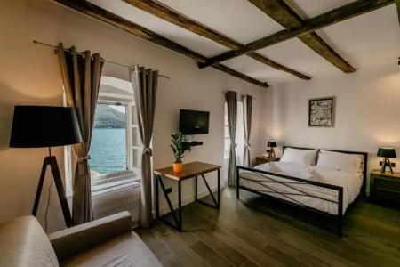 Conte & Restaurant - 59