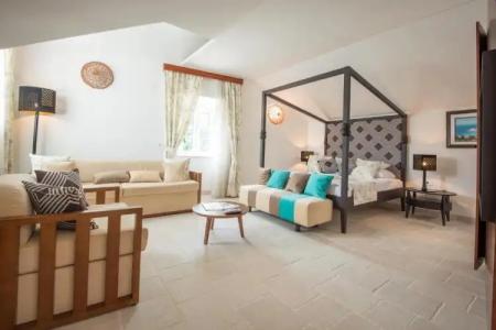 Conte & Restaurant - 56