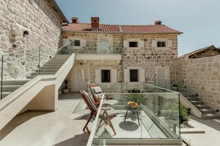 Conte & Restaurant - 64