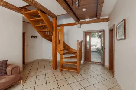 Conte & Restaurant - 110