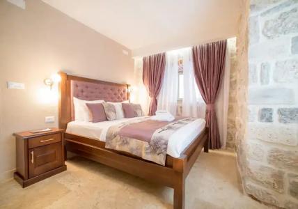 Conte & Restaurant - 51