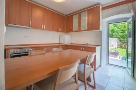 Conte & Restaurant - 30