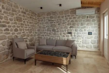 Conte & Restaurant - 16