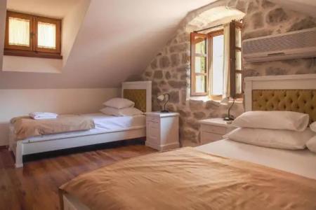 Conte & Restaurant - 6