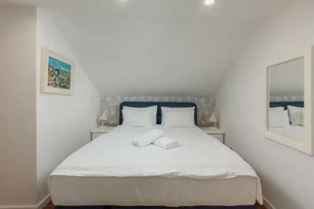 Conte & Restaurant - 104