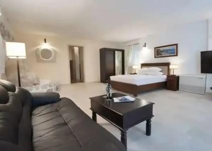 Conte & Restaurant - 5