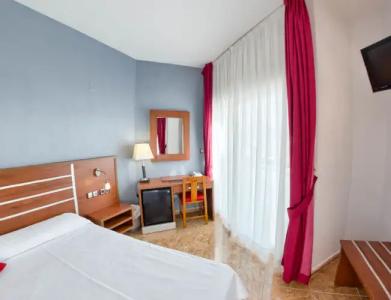 La Familia Gallo Rojo - 30