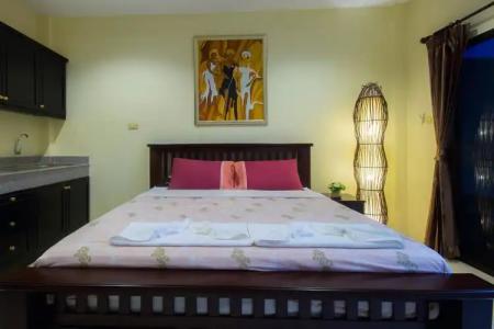Lake Villa Resort - 3