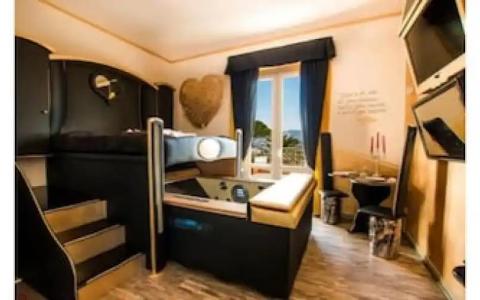 Butterfly - We Suite - 36