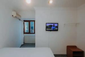 Deniz Pansiyon, Izmir