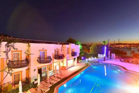 Tropicana Beach - 26