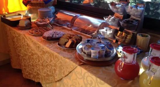 I Lecci Guesthouse - 11