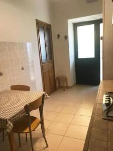 I Lecci Guesthouse - 83