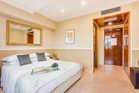 Raeli Archimede - 12