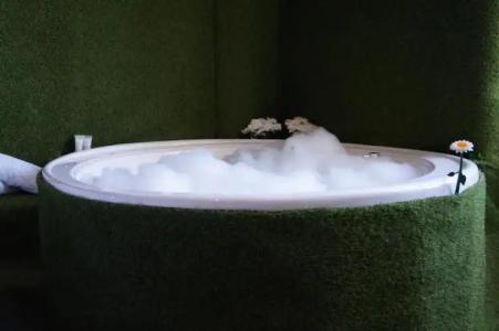 Jacuzzi Rooms - 32