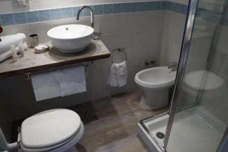 Jacuzzi Rooms - 63