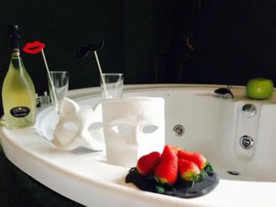 Jacuzzi Rooms - 21