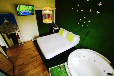 Jacuzzi Rooms - 25