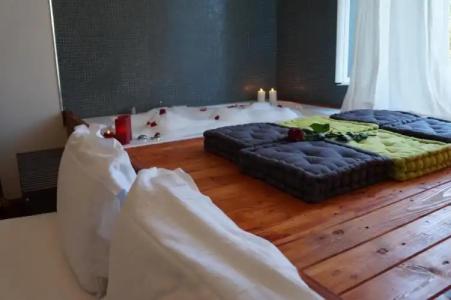 Jacuzzi Rooms - 61