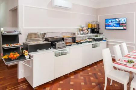Relais Trevi 95 Boutique - 31
