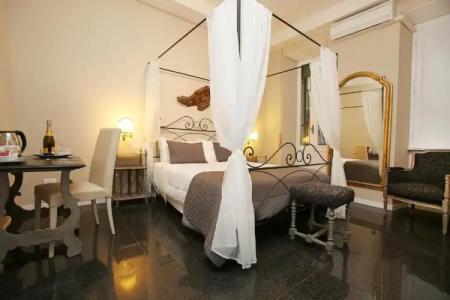 Amica Rome Guest House - 24