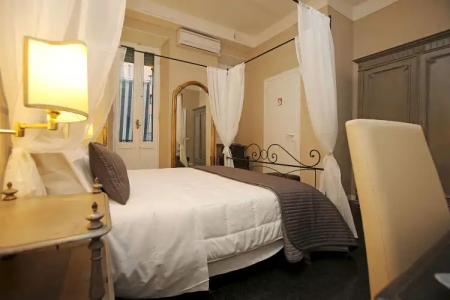 Amica Rome Guest House - 4