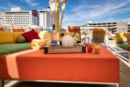 Downtown Grand & Casino - 12