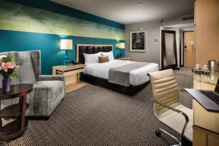 Downtown Grand & Casino - 40