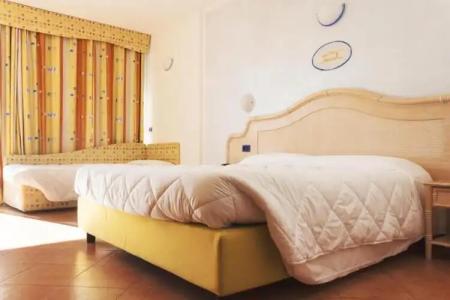 Surf Pier - Montagnoli Group - 75