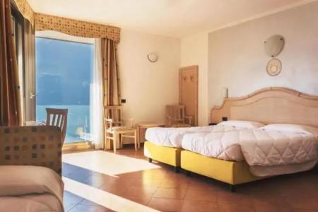 Surf Pier - Montagnoli Group - 70