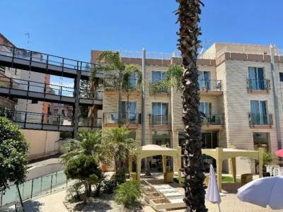 Yachting Palace - 20