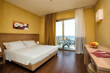 Yachting Palace - 46