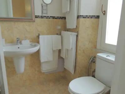 B&B Nike - Rooms Only - 106