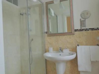 B&B Nike - Rooms Only - 132