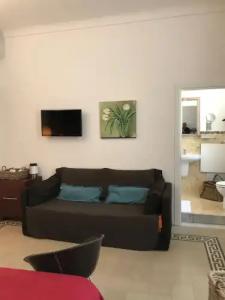 B&B Nike - Rooms Only - 111