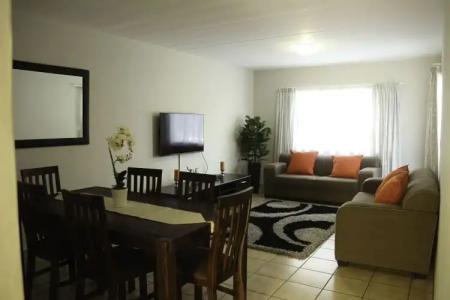 Tilla's Guesthouse - 11