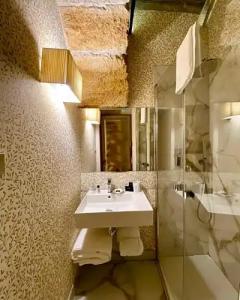 Palazzo Arone dei Baroni di Valentino - 28