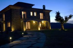 Sulle Onde Della Collina Villa, Roviscelli