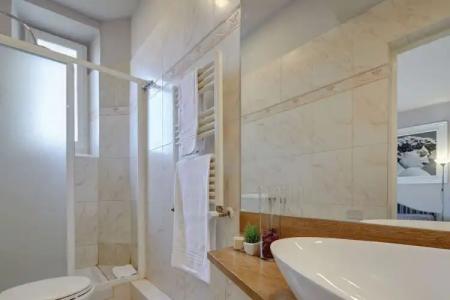 Leone X Guest House - 36