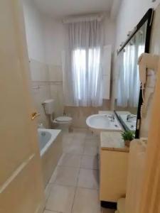 Leone X Guest House - 62