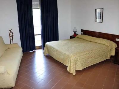 Giulivo & Village - 3