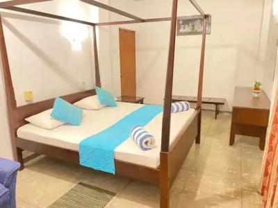 Hikkaduwa Sea Front - 37