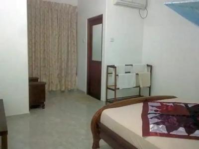 Hikkaduwa Sea Front - 57